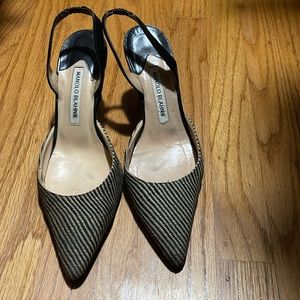 MANOLO BLAHNIK CAROLYNE SIZE 38 black and beige fabric sling back
